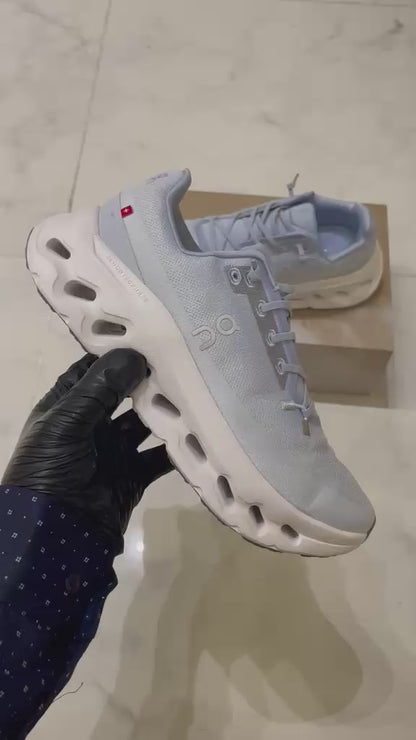 On Cloud Tilt "light blue"